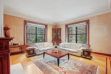 521 Park Avenue, #3C