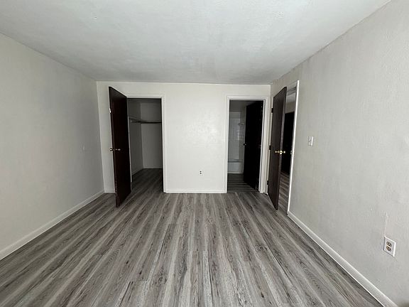 3rd image of 905 Neal Ave APT 14