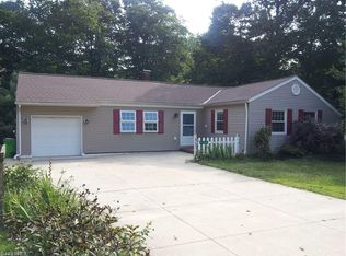 4755 Glenwood Dr, Mantua, OH 44255
