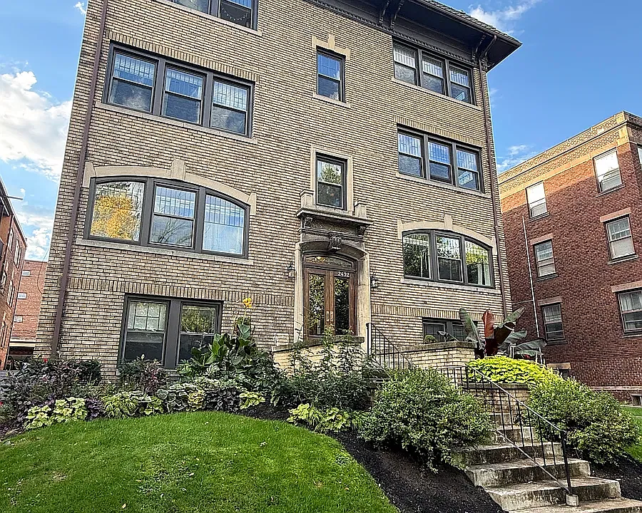 2492 Derbyshire Rd #4