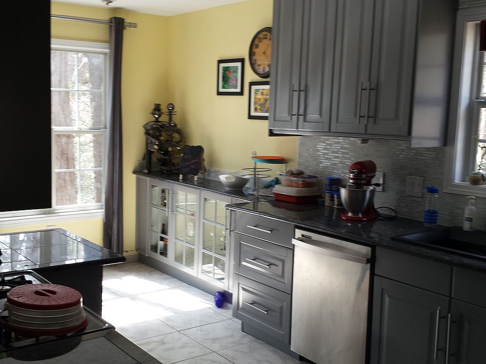 1st image of 1452 Shadowbrook Dr