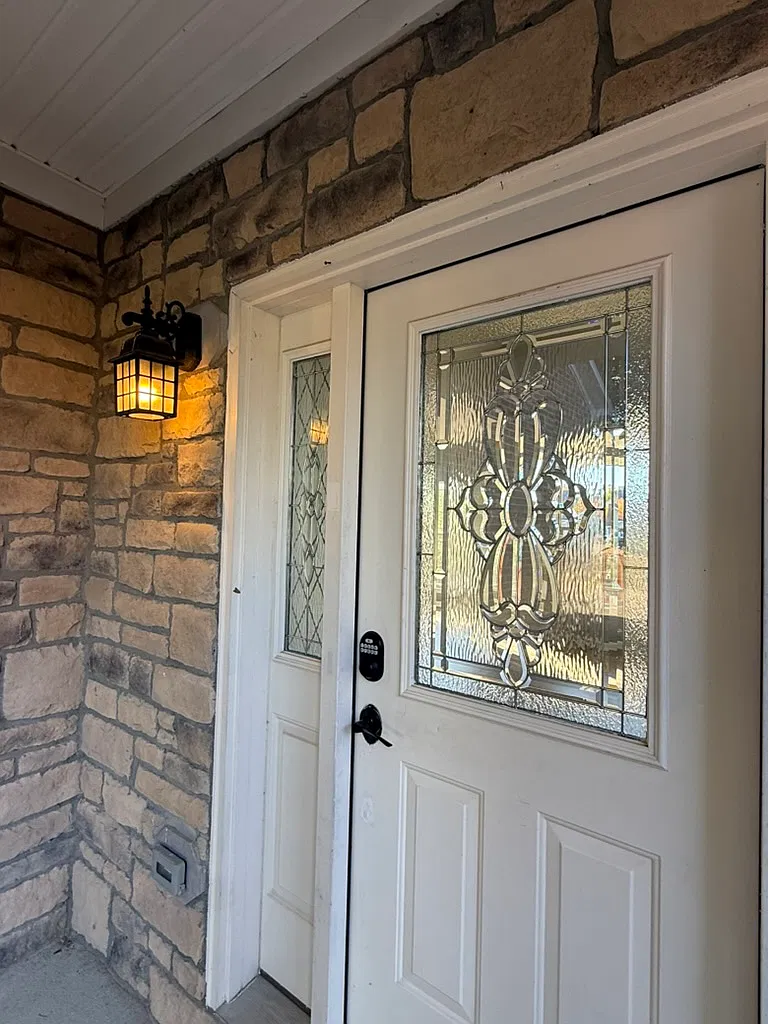 4 bed, 3.5 bath, 2024 sqft, $2,600 — Photo 3