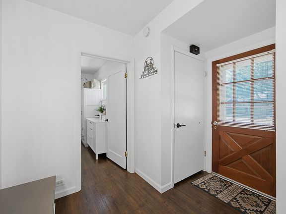 2nd image of 227 Fairview Ave