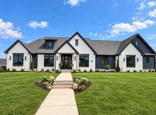 464 Stonebridge Pkwy, Valparaiso, IN 46383