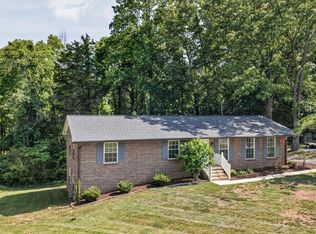 851 Lone Oak Dr, Cookeville, TN 38501