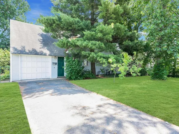 105 Wantagh Avenue, Levittown, NY 11756