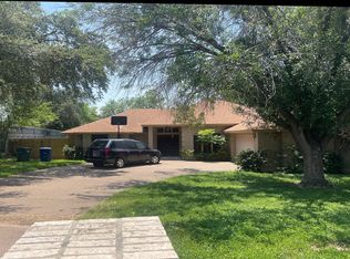 214 Belaire Dr, Laredo, TX 78041