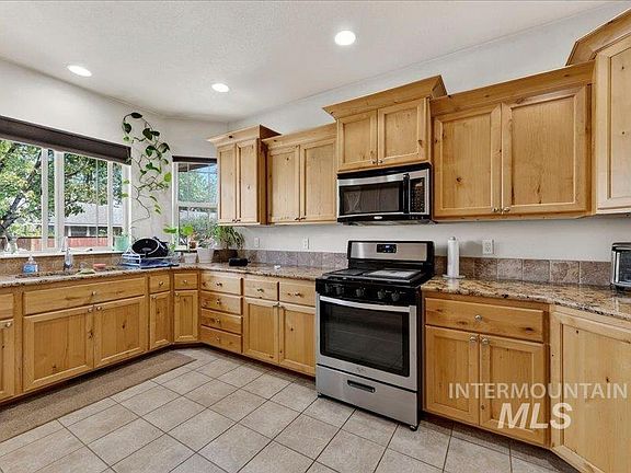 3rd image of 7342 W Gillis Rd