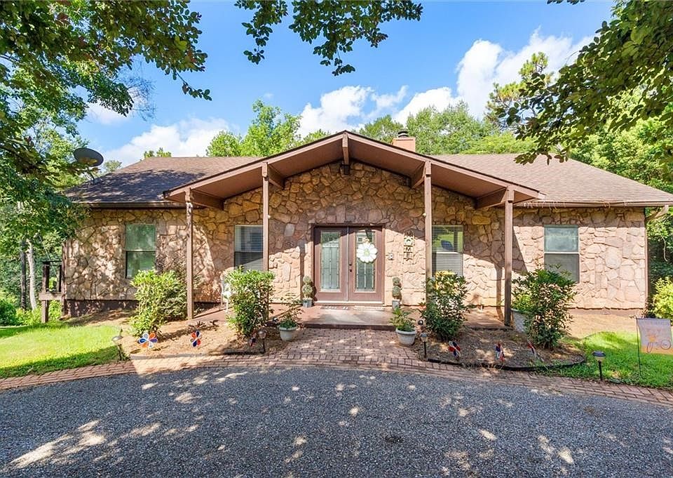 2740 Diberville Dr N, Mobile, AL 36695 Zillow