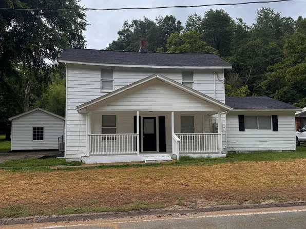 3829 Green Valley Rd, Huntington, WV 25701