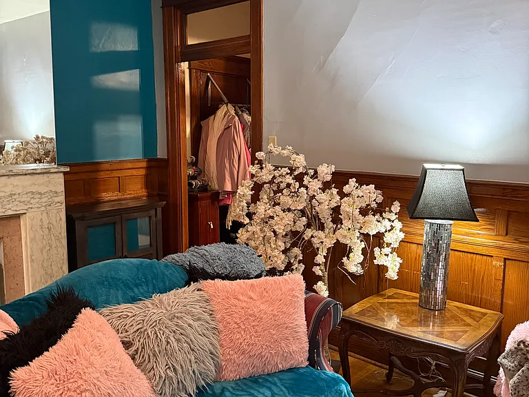 337 S Pacific Ave #2R — Photo 2