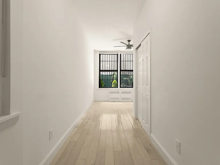 216 W 78th St #1E — Photo 6