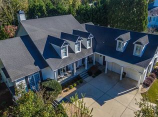 6513 Sunset Ct, Flowery Branch, GA 30542