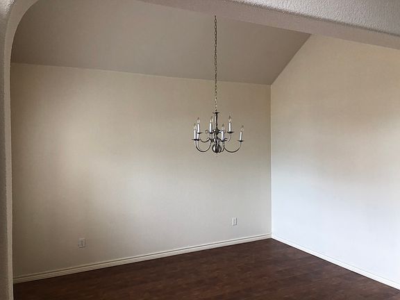 2nd image of 732 Bur Oak Dr