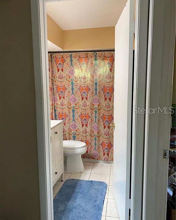 2nd image of 2027 Yale Ave