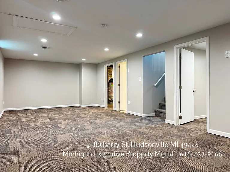 3180 Barry St — Photo 20