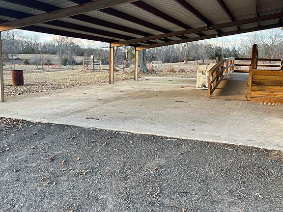 Carport in back of the house