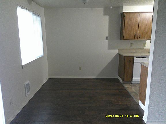 4th image of 1195 Clearview Ave NE #70