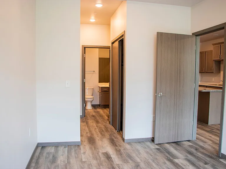2448 Arthur St — Photo 14