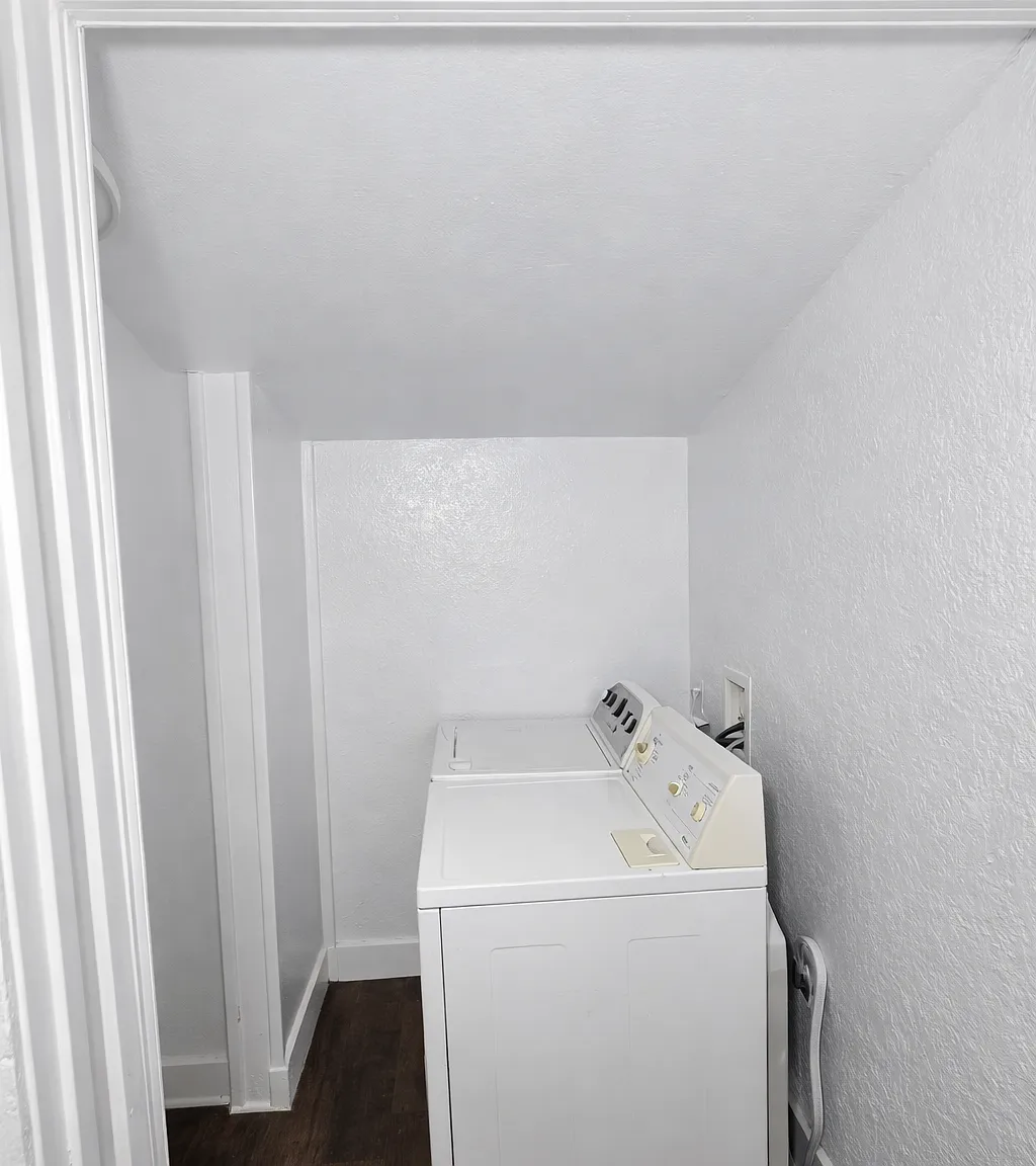 Vidor 645 W Davis Loop — Photo 4
