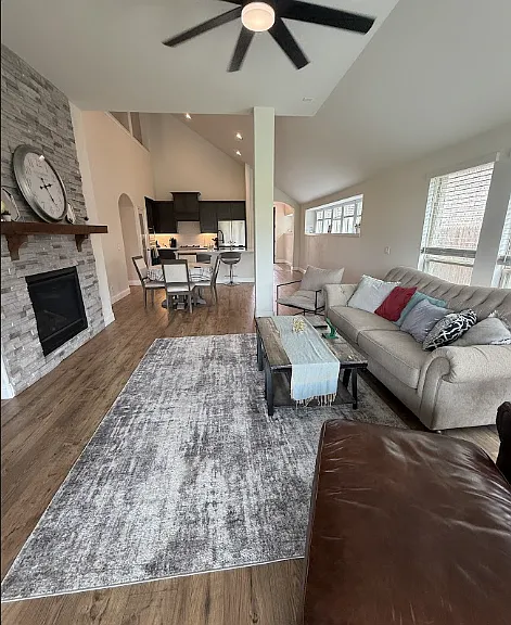 8809 Conroe Dr — Photo 36