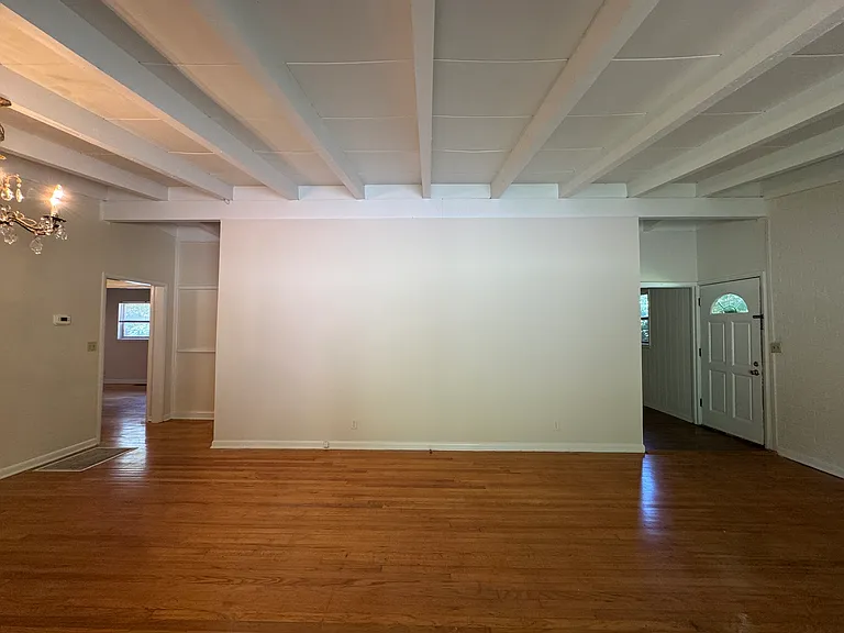 3930 Montclair Rd — Photo 41