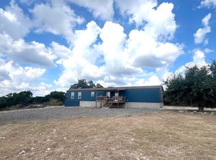 140 Teague Rd, Kerrville, TX 78028