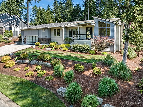 3rd image of 4910 Saddleback Drive NW
