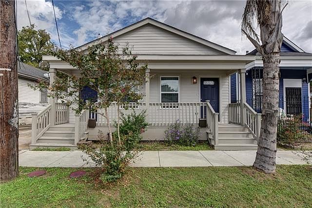1st image of 2627-29 Aubry St