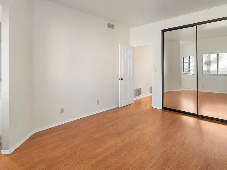4339 Nobel Dr #110 — Photo 25