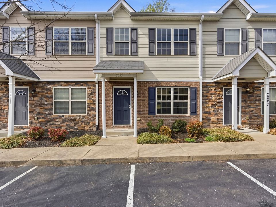 1st image of 2025 Pinecrest Dr