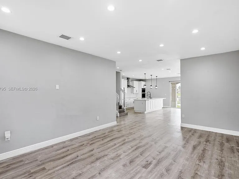 15411 SW 9th Way #0 — Photo 6