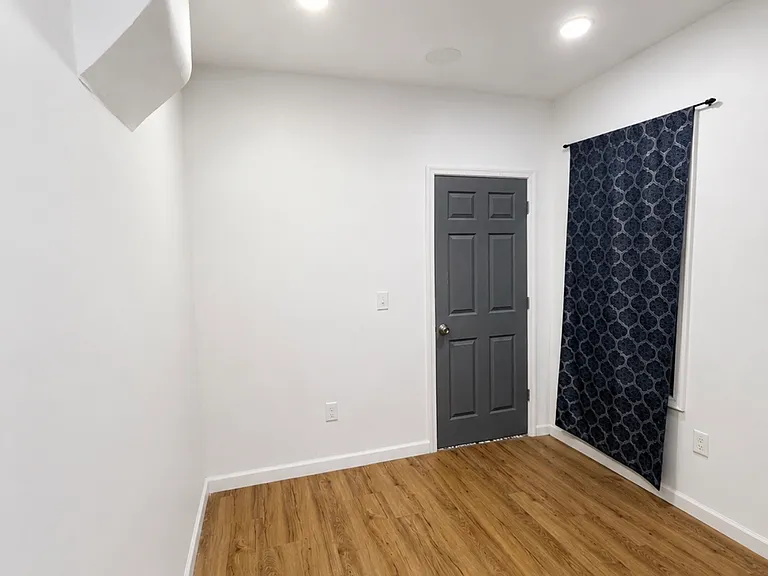 1404 N 6th St #1 — Photo 7