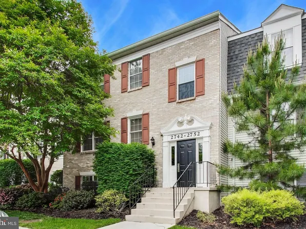 2746 Bordeaux Pl, Woodbridge, VA 22192