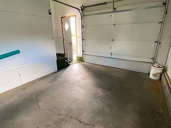 4th image of 336 7th St NE
