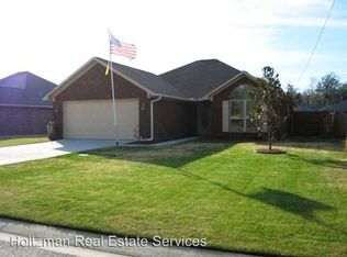 93 Gloucester Dr, Midway, GA 31320