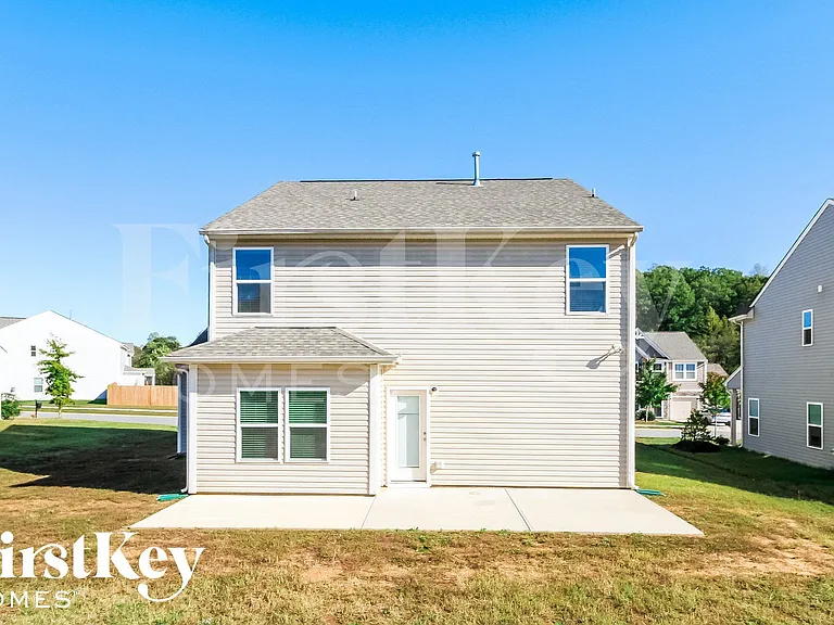 4317 Lochurst Dr — Photo 14