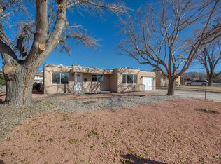 8809 Snow Heights Blvd NE, Albuquerque, NM 87112