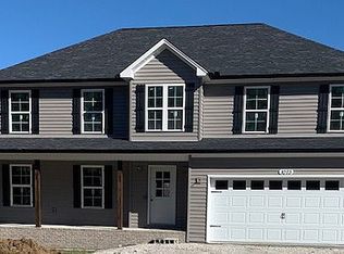 1073 W Cemetery Rd, Cookeville, TN 38506