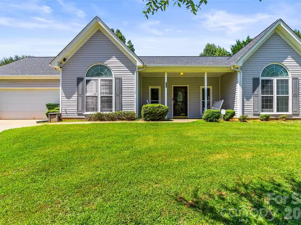 413 Summer Ridge Rd, Stanley, NC 28164