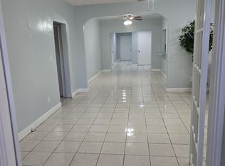 1320 NW 33rd St, Miami, FL 33142