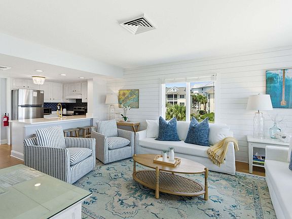 2nd image of 9000 Palmetto Dr #204B