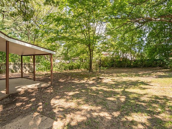 4th image of 2606 Shady Ln
