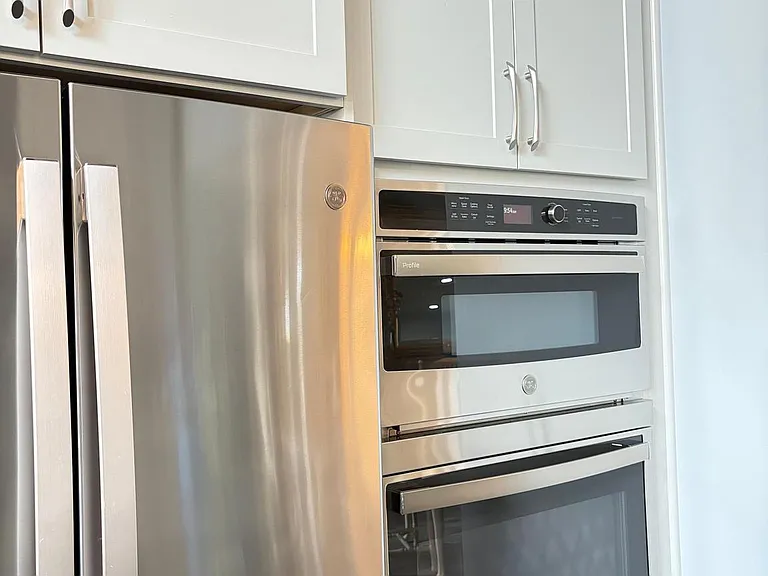 98 Sayre Dr — Photo 18