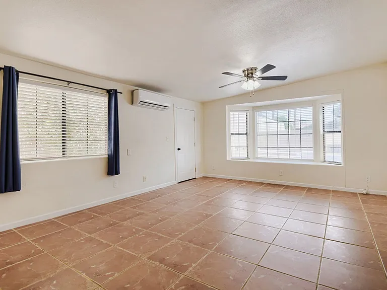 912 Portulaca Ct — Photo 15
