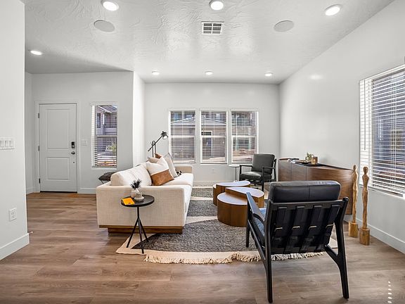 5th image of 350 W Old Highway 91 Unit 49