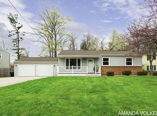 4631 Foxcroft Ave NW, Comstock Park, MI 49321