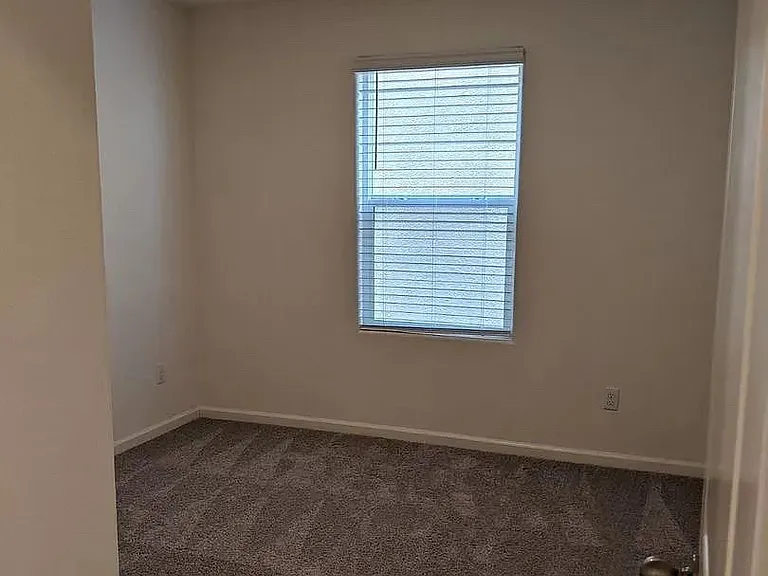 178 Korbel Ave — Photo 23