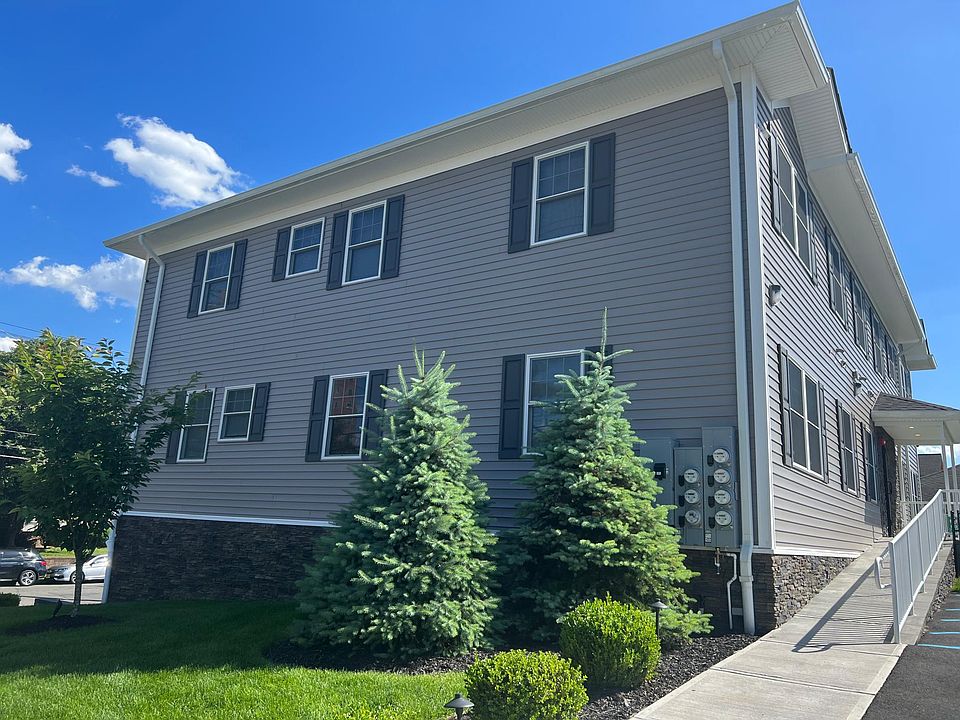 1st image of 49 Watchung Ave #4