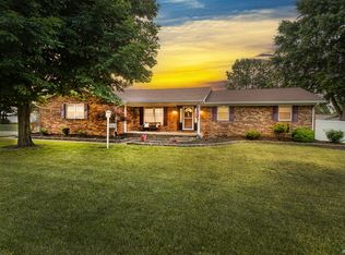 7922 Meadow Ln, Newburgh, IN 47630